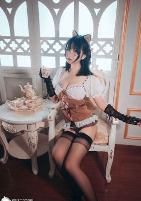 强睡年轻的女经理_4K高清视频观看